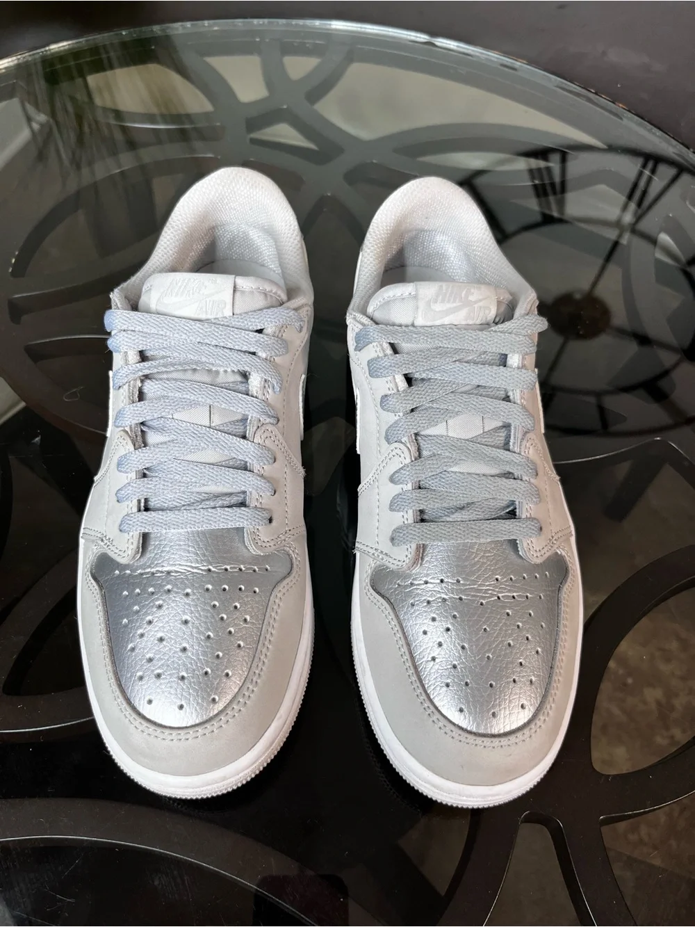 Nike Air Jordan 1 Retro Low OG Gray Metallic Silver Mens Sz 9.5